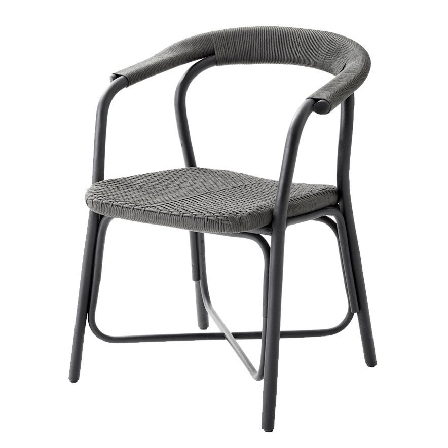 Noble käsinojallinen tuoli rottinki musta