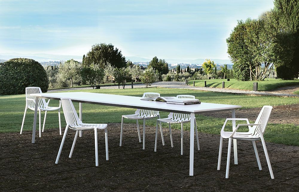 Rion käsinojallinen tuoli pearly gold