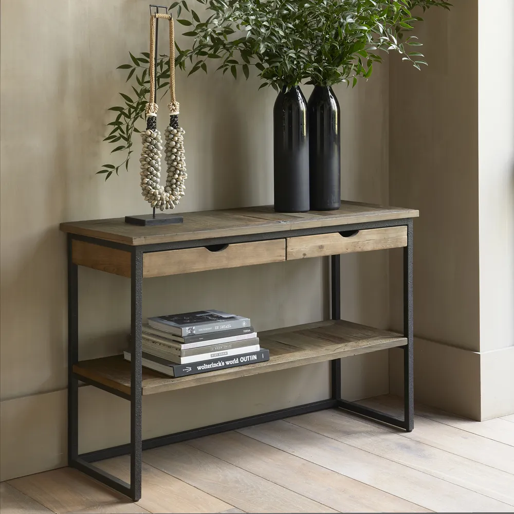 Shelter Island sivupöytä laatikoilla