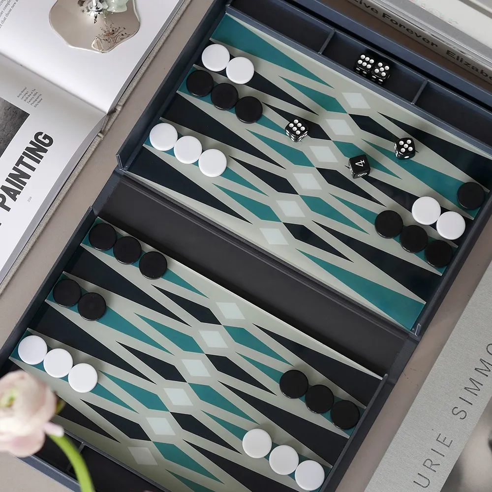  Klassinen - Backgammon