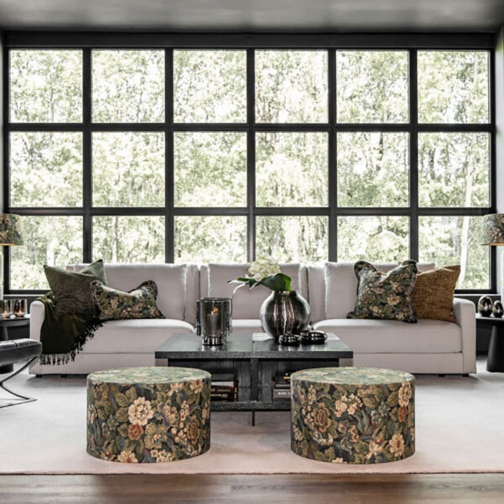 Ebonleaf Flower -tyynynpäällinen hapsureunuksella - 50x50 cm