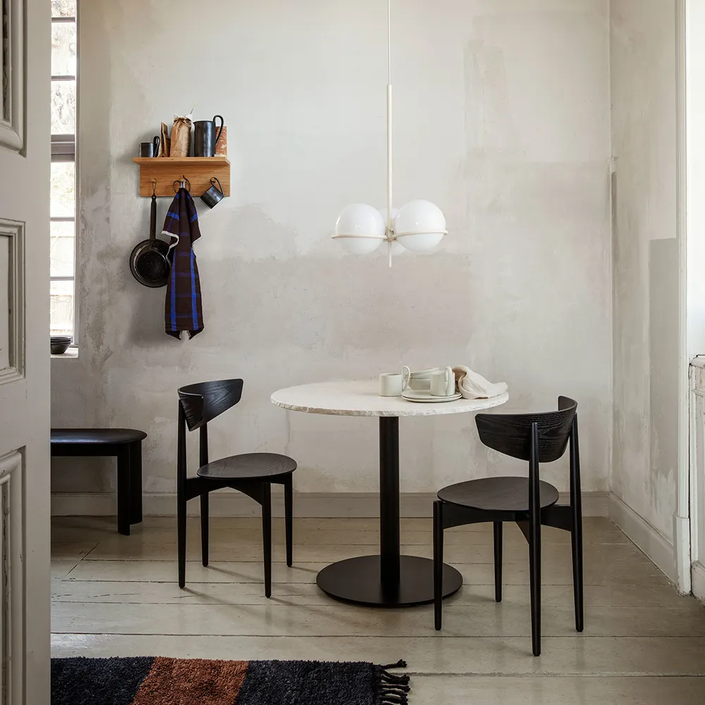 Mineral Ruokapöytä - Bianco Curia/Black