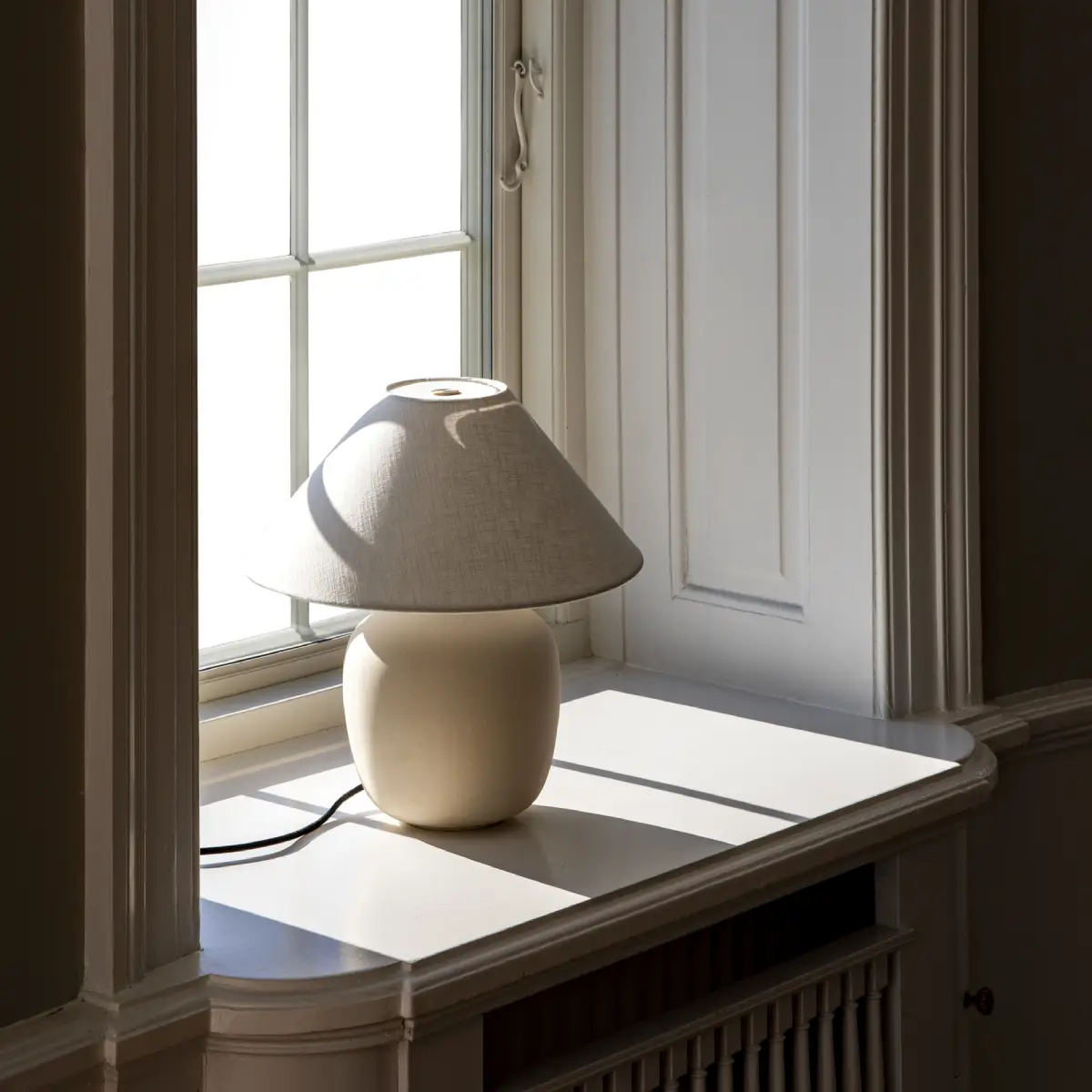 Torso-pöytävalaisin, hiekka - K37 cm