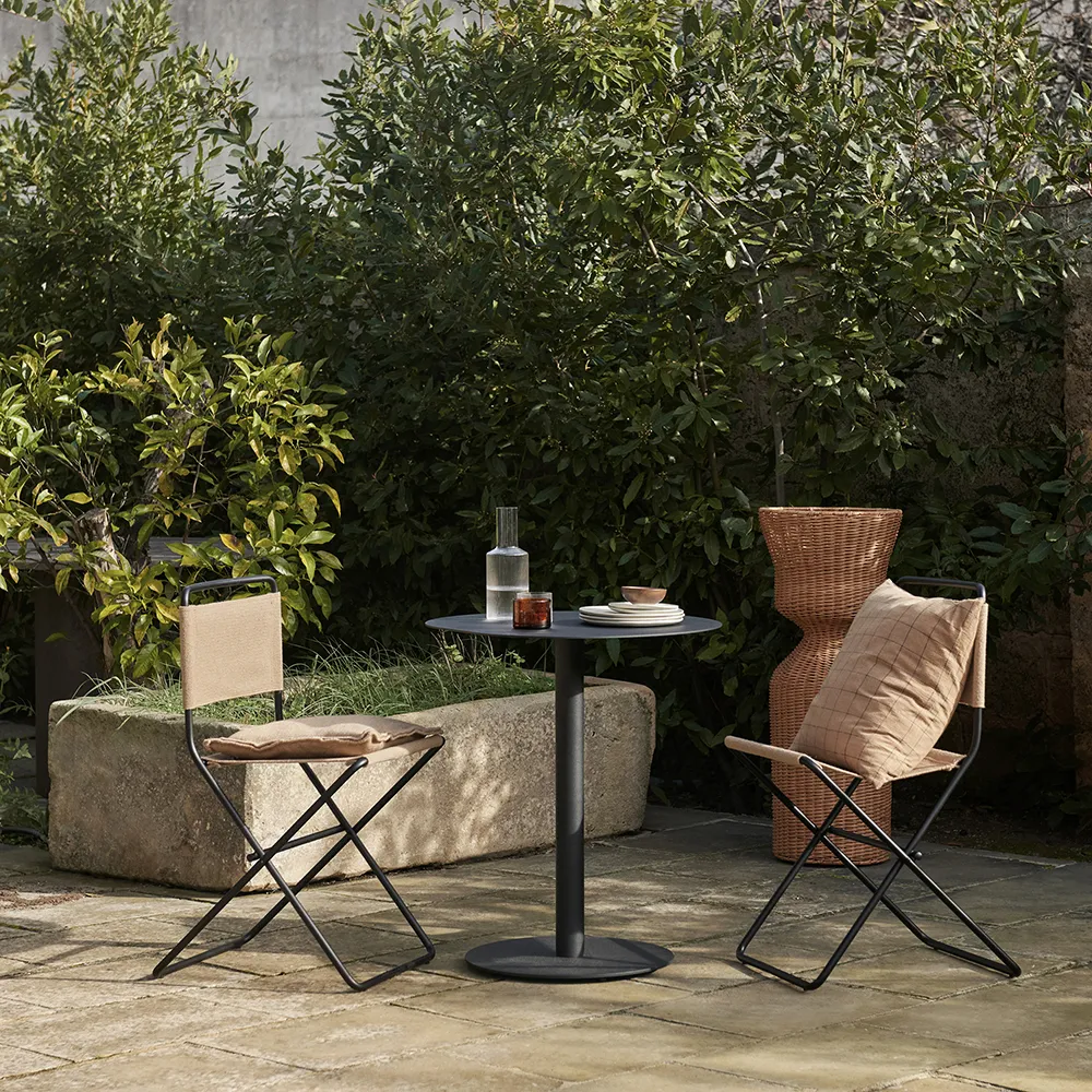 Pond Bistropöytä Black