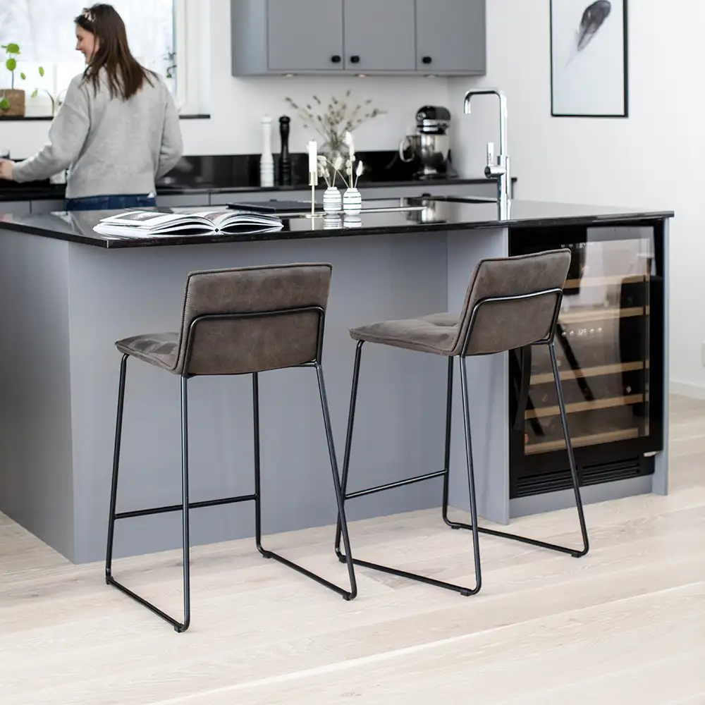 Elvis Baarituoli ruskea 2 kpl