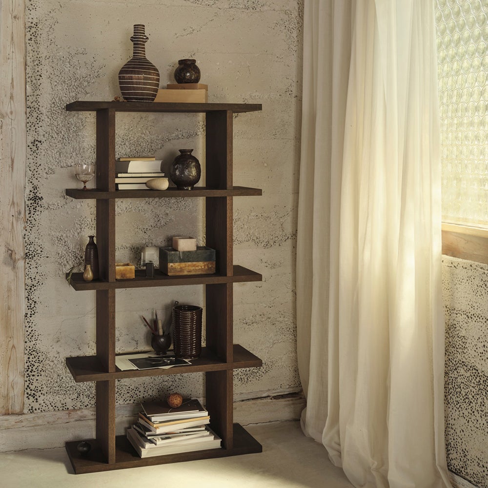  Kona Kirjahylly 1x4 - Tummaksi petsattu tammi