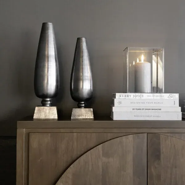 Benito L koristekuvio grafiitti