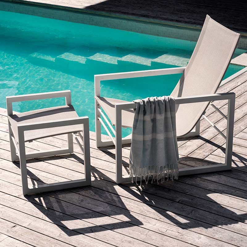 Vevi nojatuoli valkoinen/valkoinen Brafab