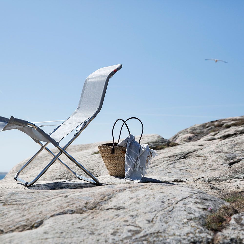  Fiesta lepotuoli taupe alumiini