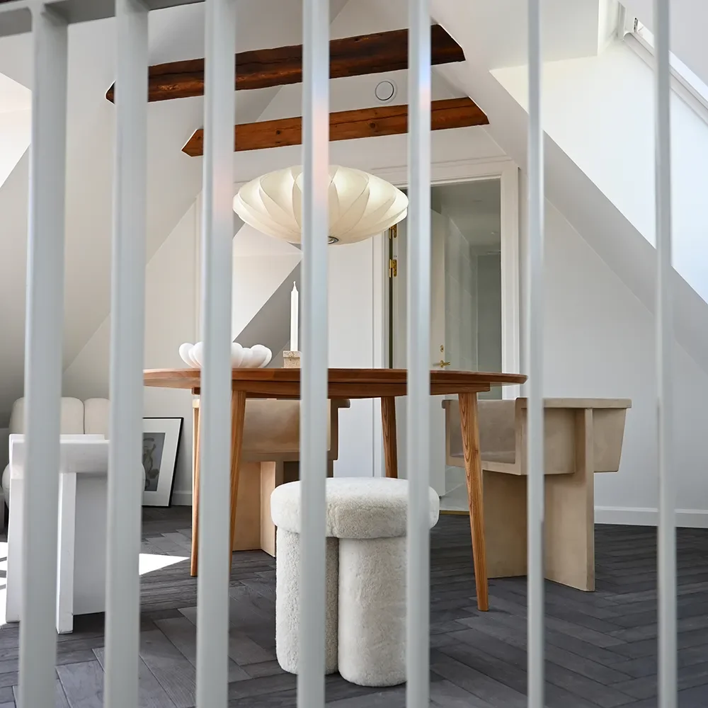 Big Foot Stool - Sheepskin