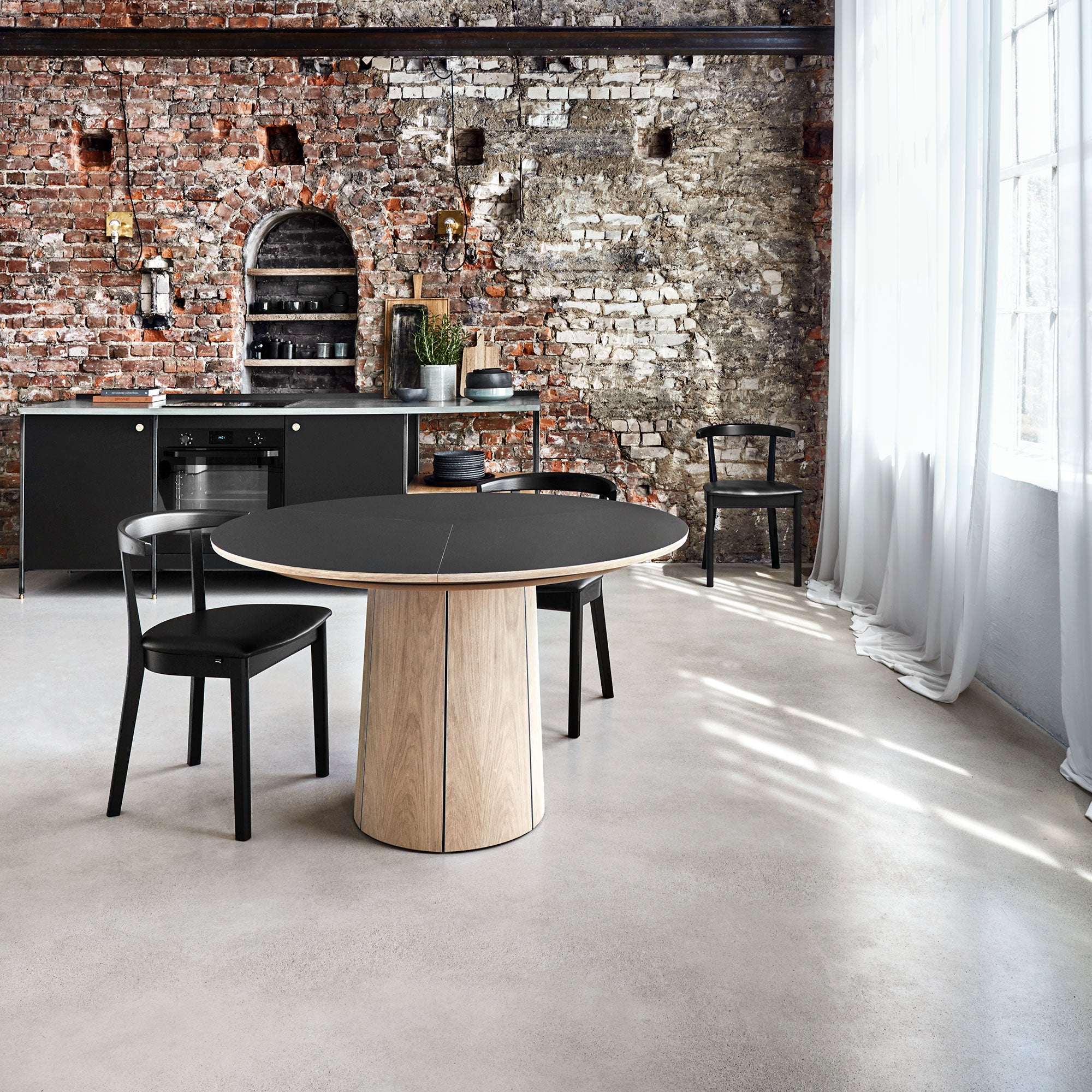 Sm33 Pöytä Tammiviilu ja Pohjustusöljy