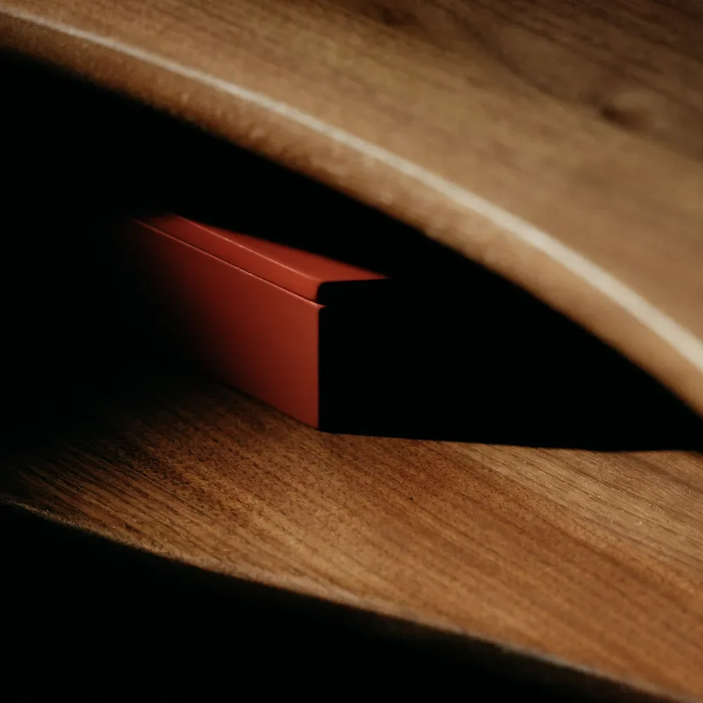 Apupöytä Feve Valnøt