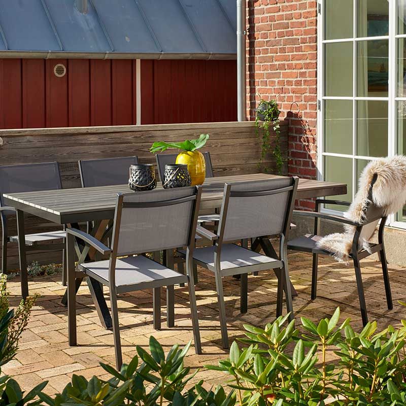 Rana & Leone ruokailuryhmä musta Brafab