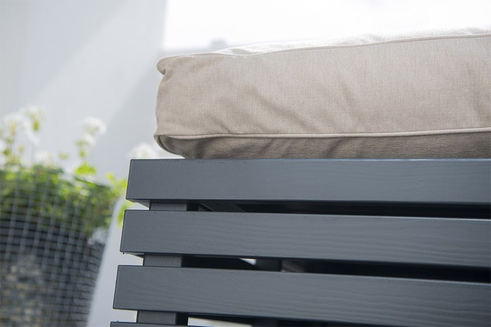 Bara Vara nojatuoli harmaa 