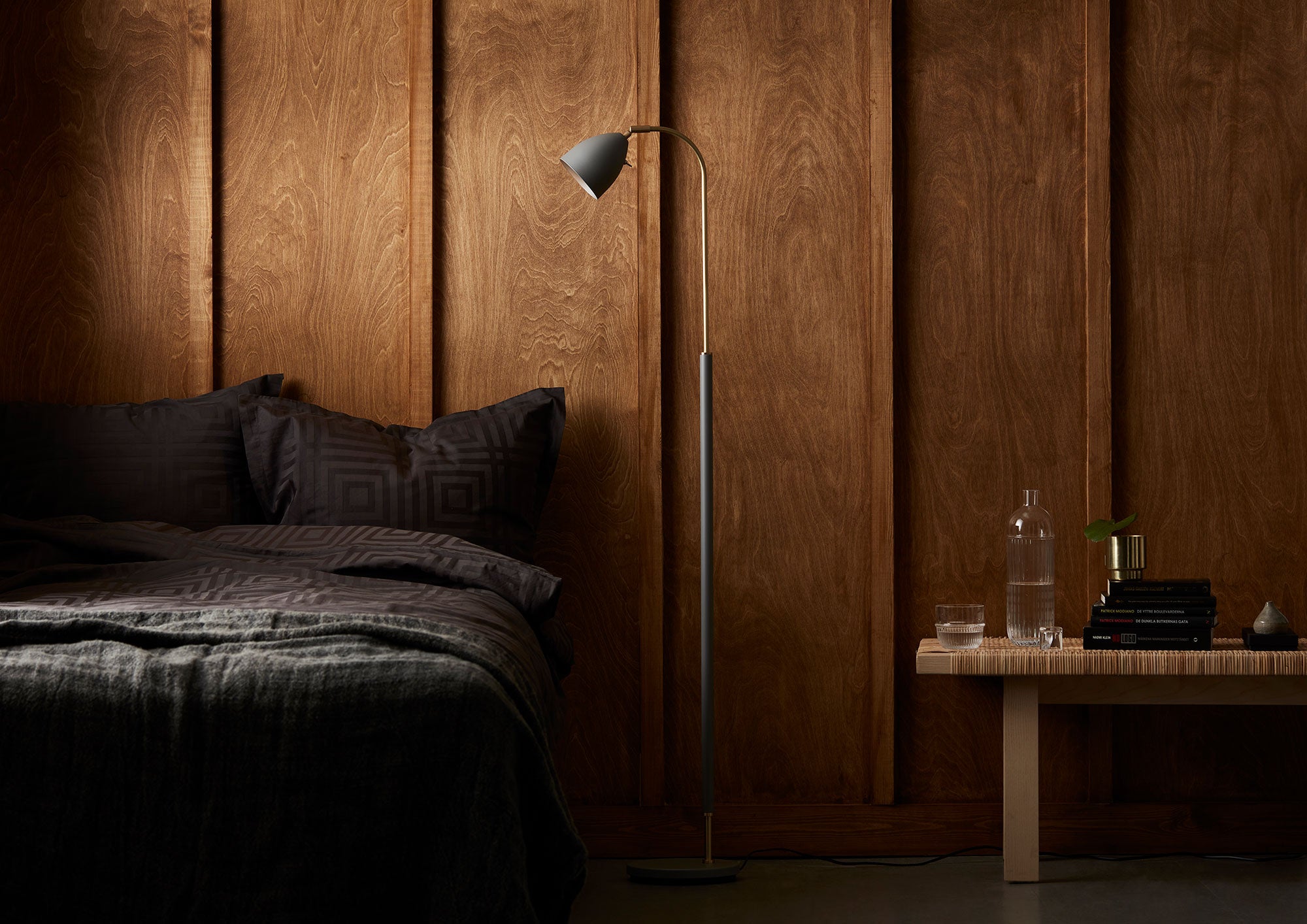 Deluxe lattiavalaisin valkoinen/messinki Mr16 sis. lamppu