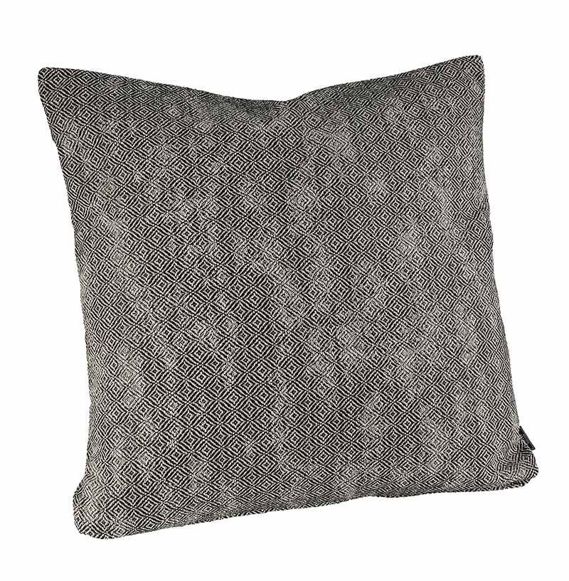 Truman Black tyynynpäällinen 50x50 cm