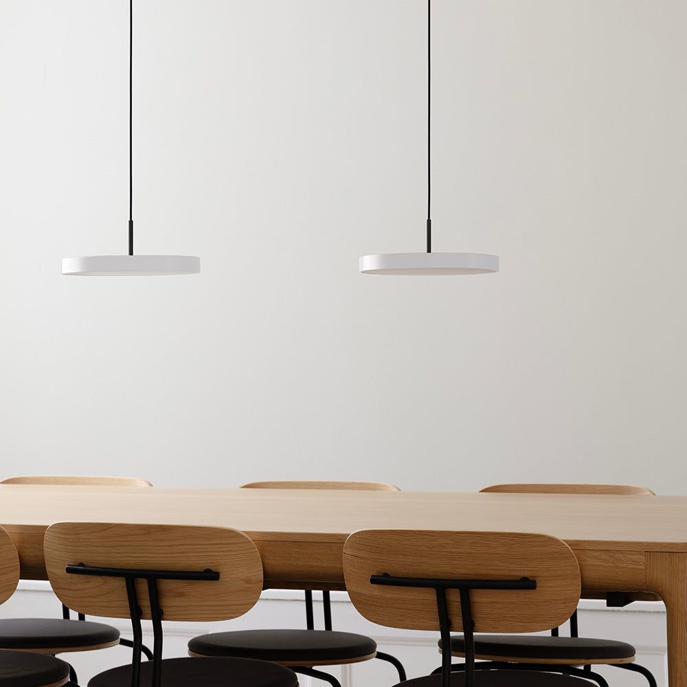 Asteria Mini Ø31 cm riippuvalaisin Pearl White/musta