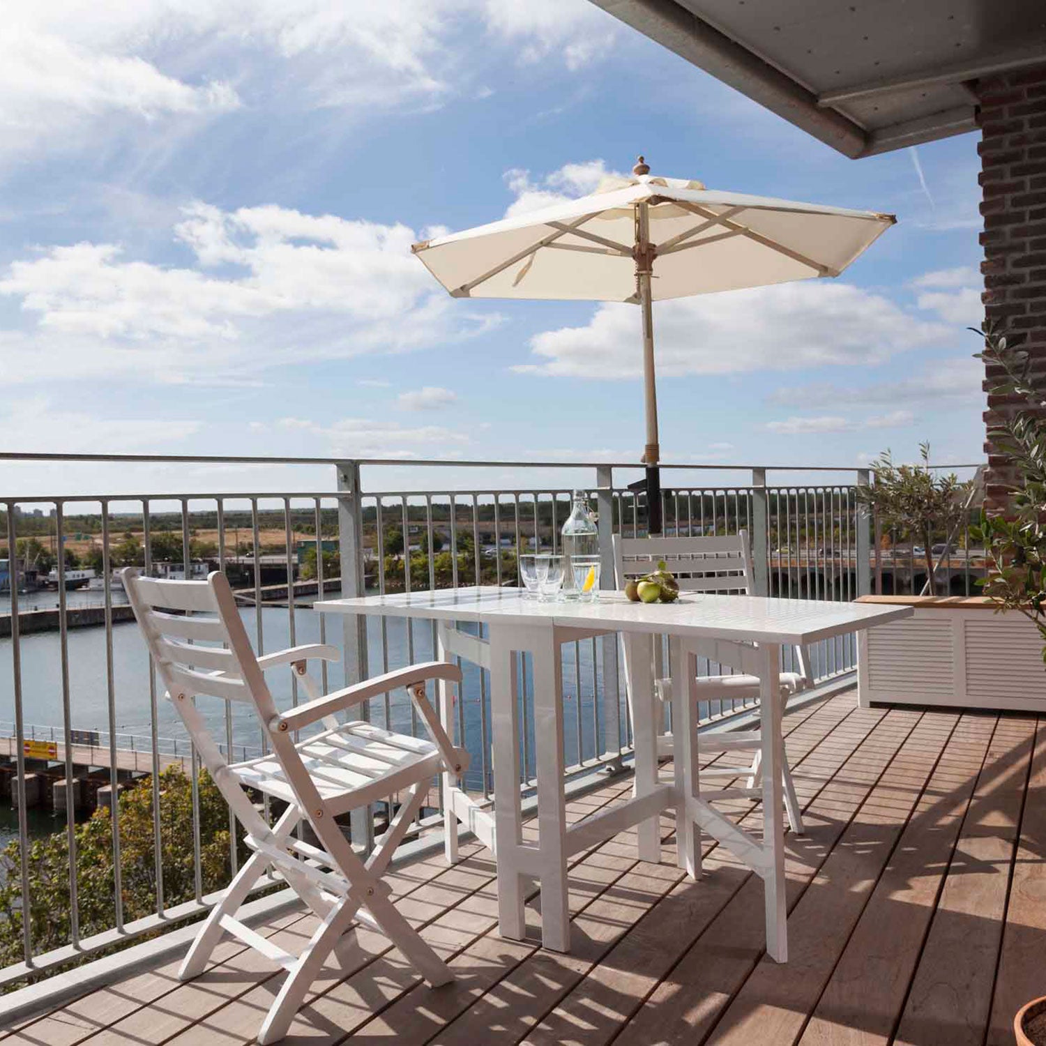 Butterfly 65x130 cm Parvekepöytä valkoinen 