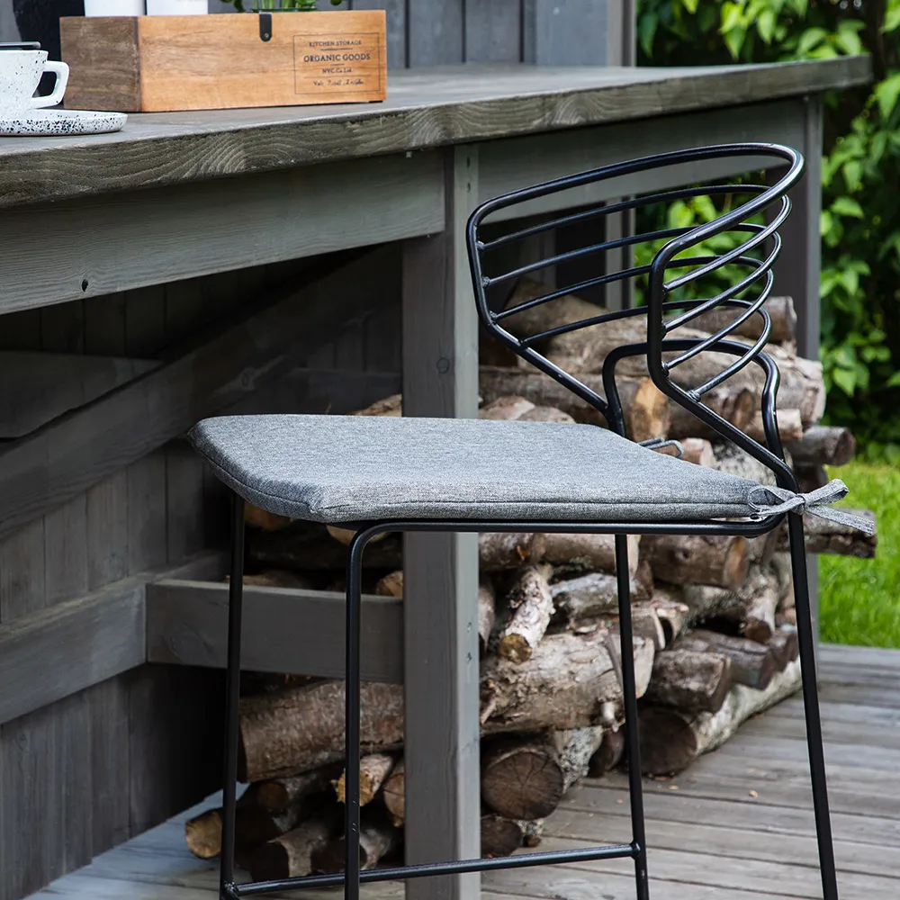 Milano baarijakkara musta 4 kpl