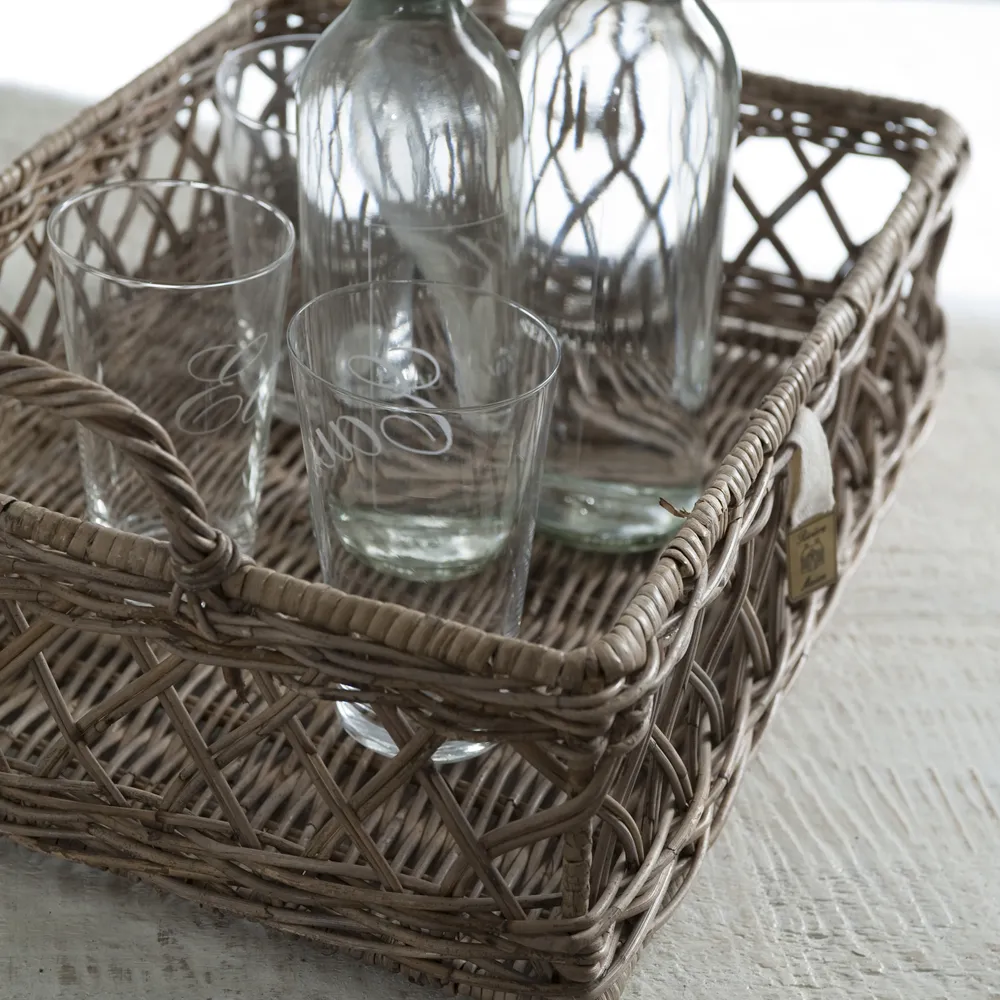 Rottinki tarjotin Avenue Pierre 45×30